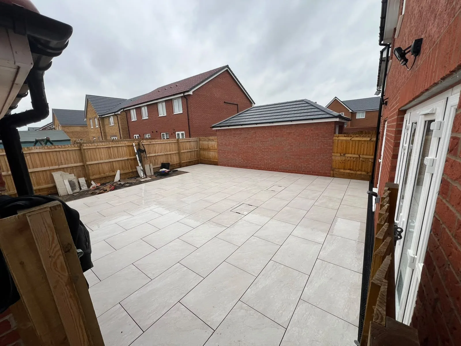 Porcelain patio installation